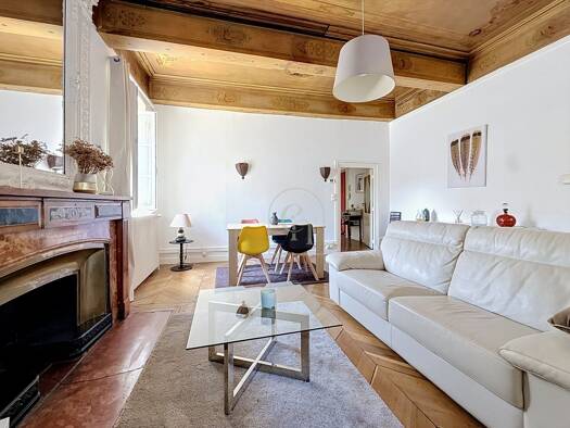 Appartement à vendre 234 000 € 3 pièces 2 chambres 74 m² Étage 1/3 Les-Collines Vienne 38200