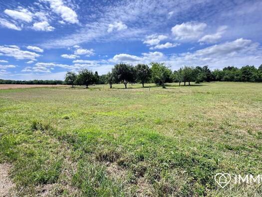 Terrain constructible à vendre 21 500 € 1 504 m² de terrain Sainte-Foy-de-Longas 24510