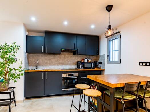 Appartement à vendre 250 000 € 2 pièces 1 chambre 41 m² RDC/4 Saint-Mandrier-sur-Mer 83430