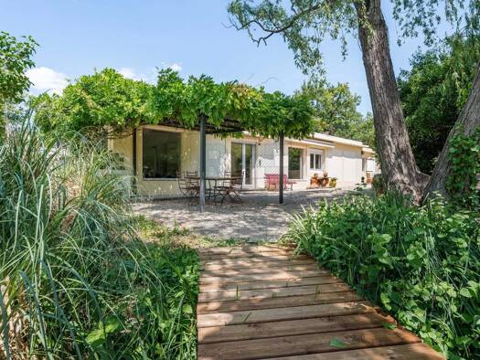 Maison de plain-pied à vendre 560 000 € 3 pièces 2 chambres 67 m² 1 800 m² de terrain Celony la calade Aix-en-Provence 13540