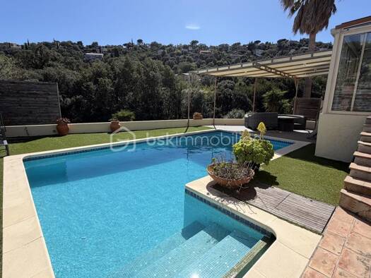 Maison à vendre 849 000 € 4 pièces 3 chambres 129 m² Nord Cavalaire-sur-Mer 83240