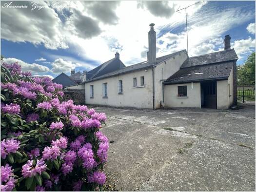 Maison de plain-pied à vendre 107 500 € 4 pièces 2 chambres 100 m² 1 676 m² de terrain Frazé 28160