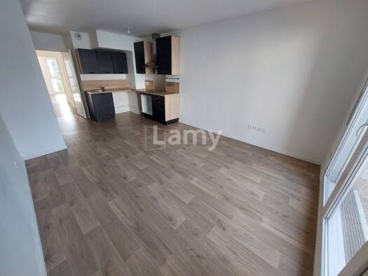 Appartement à louer 901 € 3 pièces 60,3 m² Étage 2/3 Centre Breuillet 91650