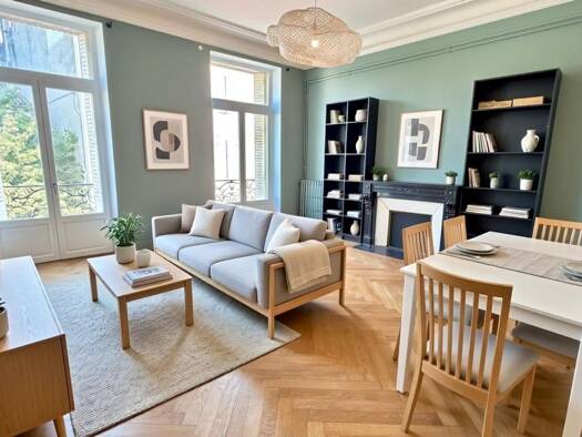 Appartement à vendre 249 100 € 4 pièces 3 chambres 113,59 m² Étage 1/4 Charles de Gaulle Cahors 46000