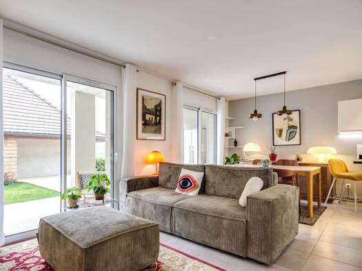 Appartement à vendre 699 000 € 3 pièces 2 chambres 60,1 m² RDC/3 Veyrier-du-Lac 74290