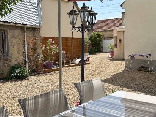 Maison à vendre 279 000 € 5 pièces 3 chambres 166 m² 764 m² de terrain Berchères-Saint-Germain 28300