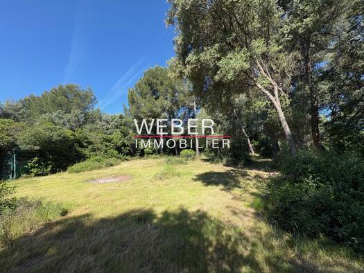 Achat terrain Ollioules 83190 dès 215 000€ : 17 annonces