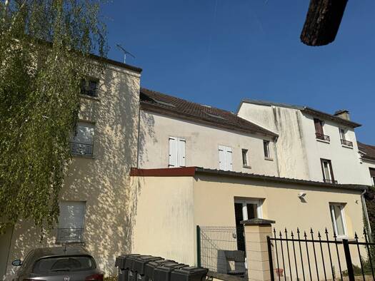 Immeuble à vendre 366 000 € 260 m² Est Sud Ouest La Ferté-sous-Jouarre 77260