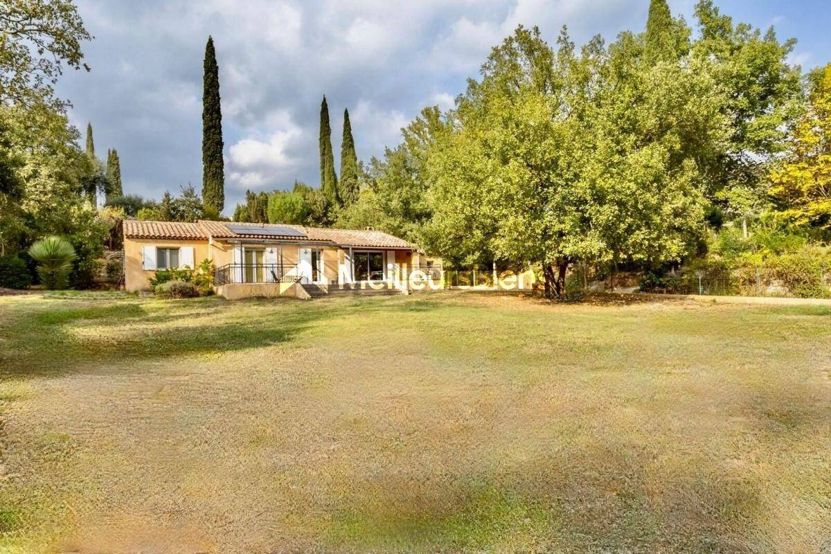 Maison à vendre, 113m², BAGNOLS EN FORET