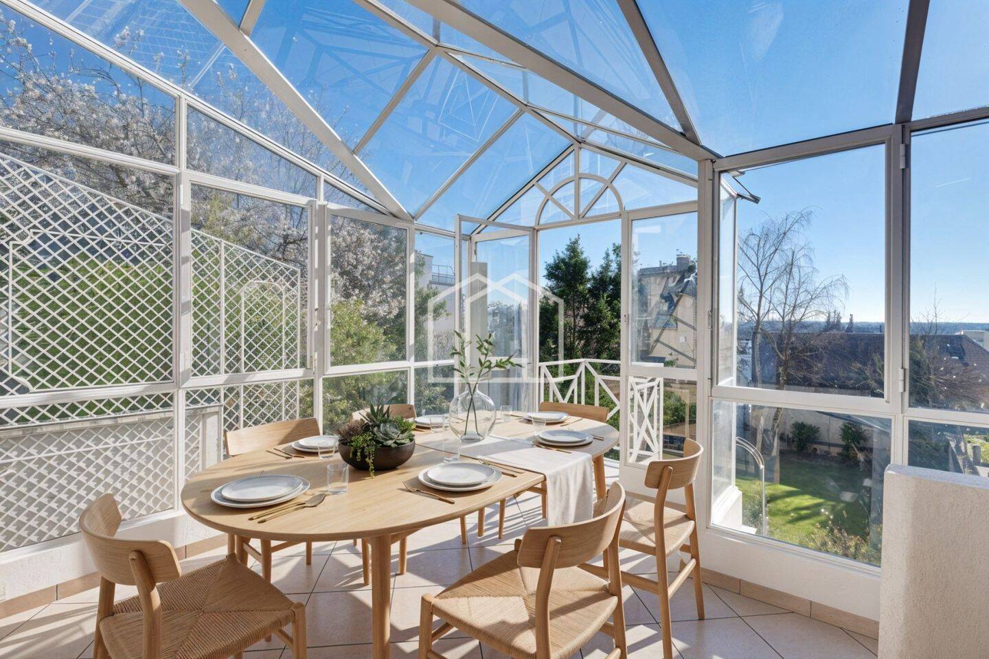 Maison à vendre, 215m², SURESNES