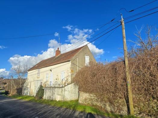 Maison à vendre 64 000 € 3 pièces 2 chambres 60 m² 11 068 m² de terrain Souvigny 03210