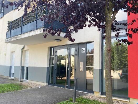 Appartement à louer 795 € 2 pièces 1 chambre 47 m² RDC/3 Cuvry 57420