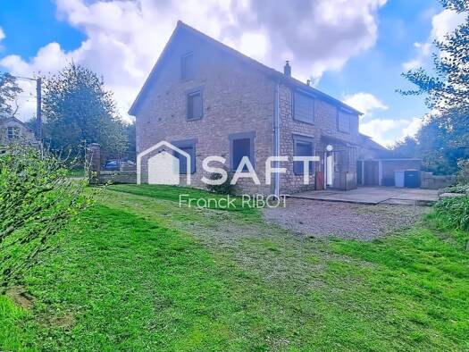 Maison à vendre 169 000 € 7 pièces 4 chambres 156 m² 3 195 m² de terrain La Roche-en-Brenil 21530