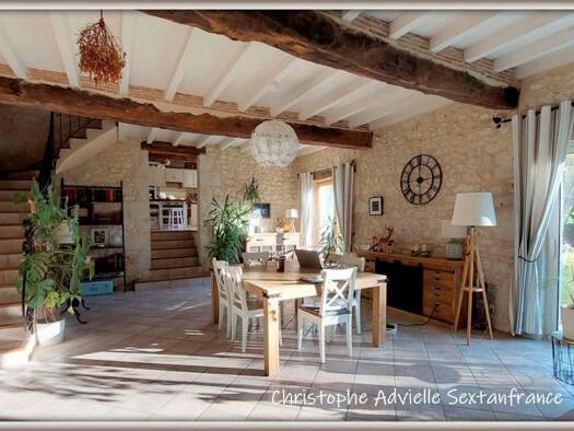 Demeure à vendre 995 000 € 7 pièces 5 chambres 295 m² 69 000 m² de terrain Pineuilh 33220