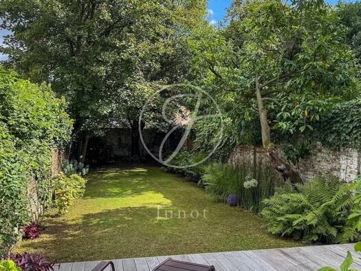 Maison à vendre 915 000 € 8 pièces 4 chambres 210 m² 140 m² de terrain Saint Maurice-Pellevoisin Lille 59000