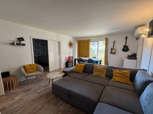 Appartement à vendre 273 000 € 4 pièces 3 chambres 78 m² Étage 1/4 Les Bouteillers Sainte-Maxime 83120
