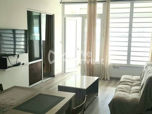 Appartement à louer 1 200 € 4 pièces 3 chambres 66,8 m² Étage 4/4 Les Abymes 97139