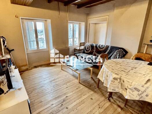 Appartement à vendre 97 000 € 3 pièces 2 chambres 56,9 m² Étage 2/2 Zone Rurale La Couronne 16400