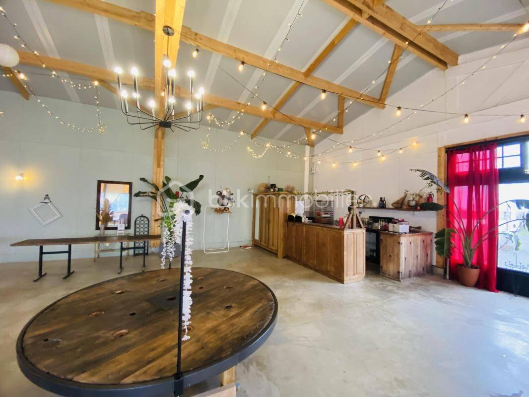 Maison à vendre, 300m², SAINT JOUAN DES GUERETS