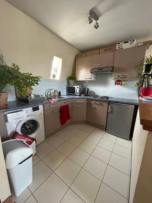 Appartement à louer 735 € 2 pièces 1 chambre 35,2 m² Étage 3/1 Centre Tours 37000