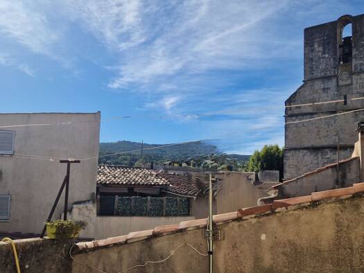 Maison à vendre 420 000 € 10 pièces 9 chambres 257 m² Village Ouest Trets 13530