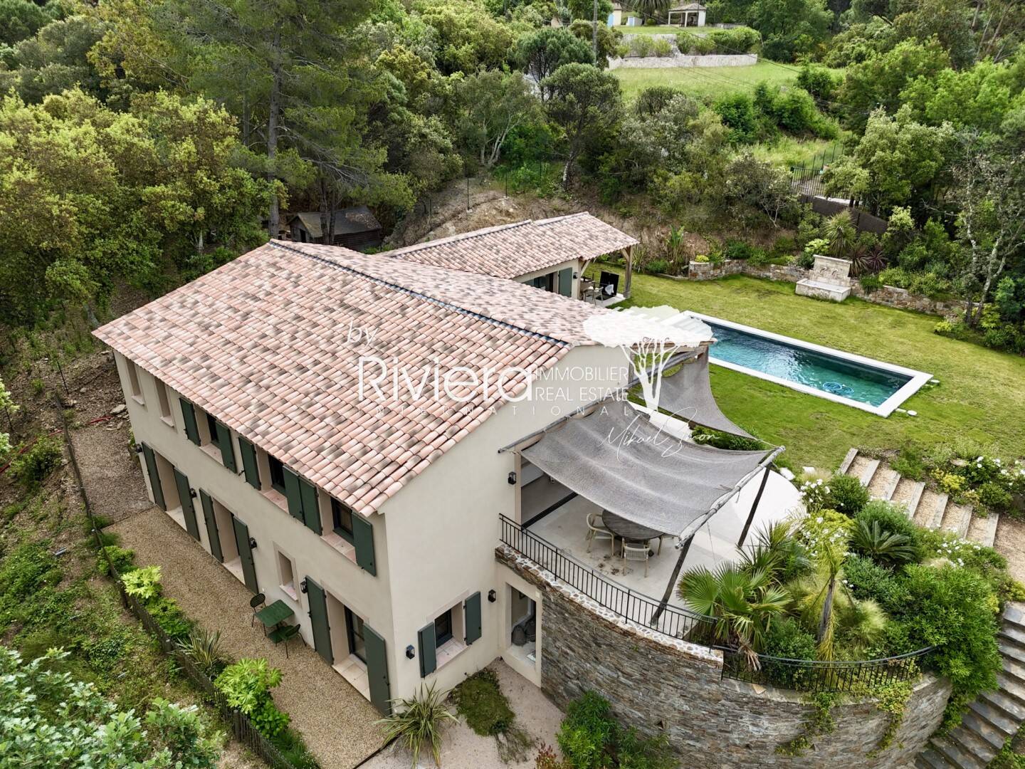 Maison à vendre, 185m², LA CROIX VALMER