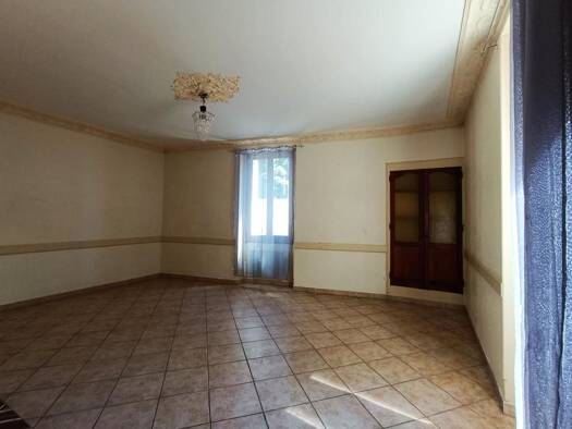 Maison de ville à vendre 270 000 € 4 pièces 3 chambres 121 m² 317 m² de terrain Malissard 26120