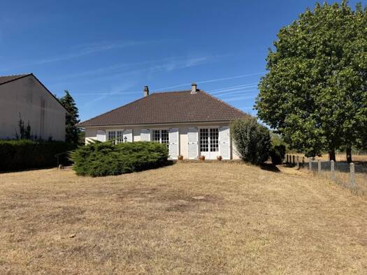 Maison à vendre 149 800 € 3 pièces 2 chambres 89 m² 1 584 m² de terrain Saint-Viâtre 41210