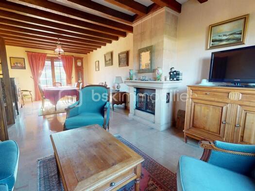 Maison à vendre 149 900 € 8 pièces 5 chambres 188 m² 1 002 m² de terrain Senneçay 18340