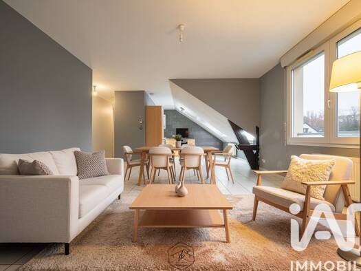 Appartement à vendre 240 000 € 3 pièces 2 chambres 73,9 m² Étage 3/3 Nord Hettange-Grande 57330