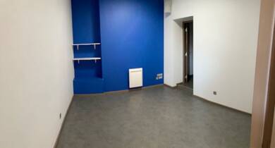 Local commercial à louer 450 € 17 m² de surface de vente Varreddes 77910