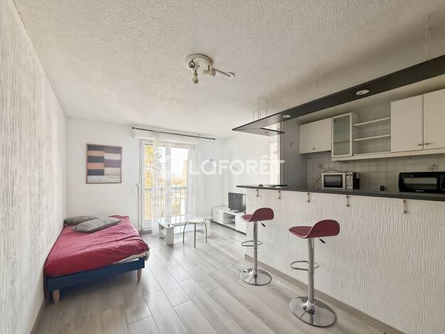 Appartement à vendre 141 000 € 1 pièce 34 m² Étage 3/3 Saint Denis Chantilly 60500