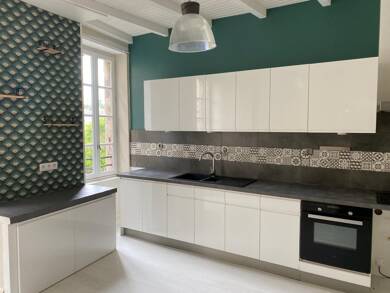 Appartement à louer 800 € 4 pièces 3 chambres 146 m² Centre Ville Castres 81100