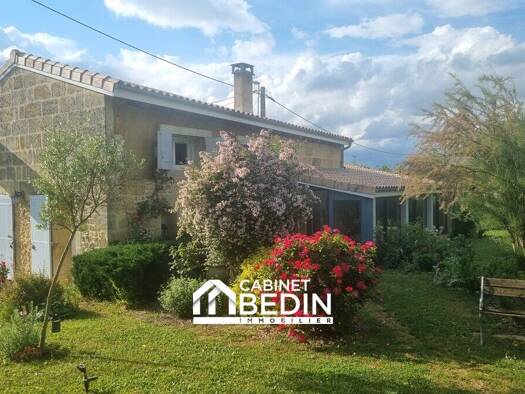 Maison à vendre 380 700 € 5 pièces 3 chambres 140,4 m² 1 046 m² de terrain Peujard 33240