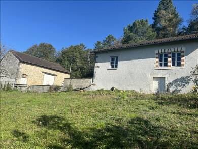 Maison à vendre 171 200 € 4 pièces 2 chambres 90 m² 21 630 m² de terrain Abjat sur Bandiat 24300