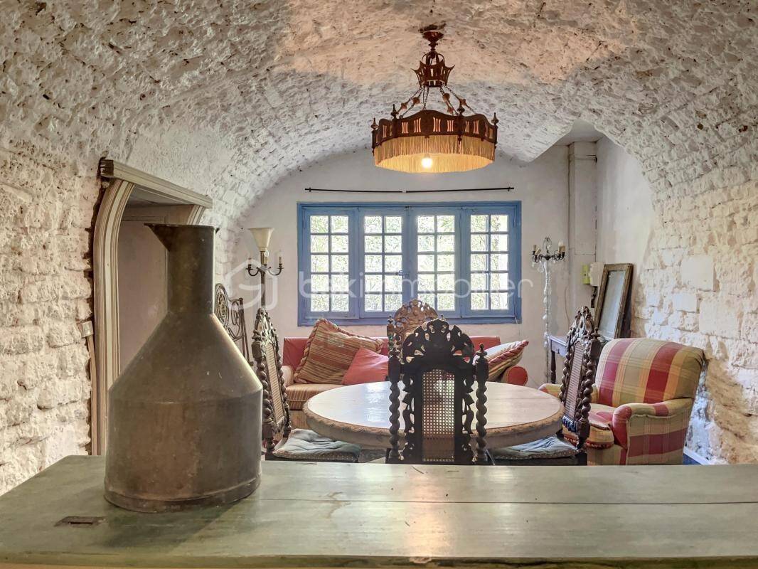 Maison à vendre, 155m², MENERBES