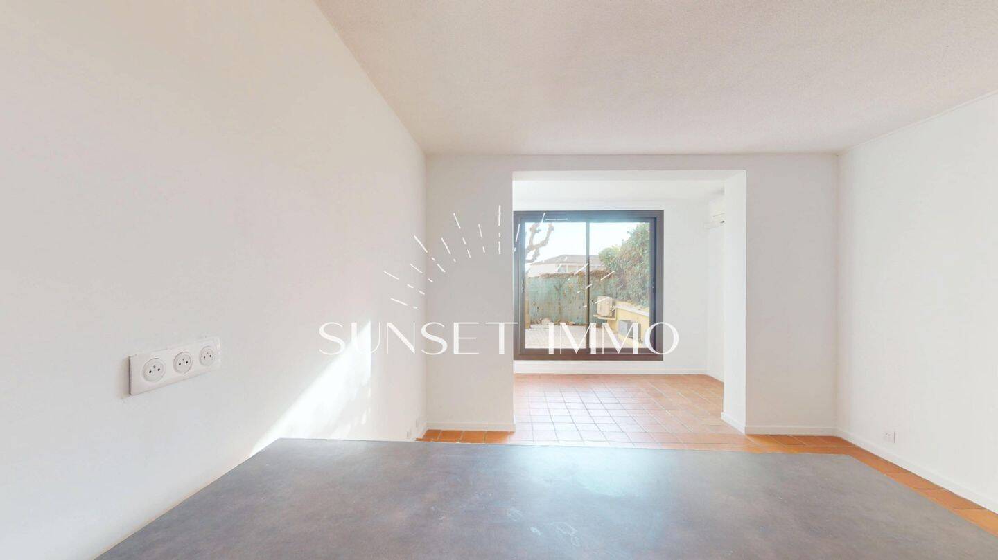 Maison à vendre, 29m², SAUSSET LES PINS