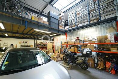 Local d'activités à louer 5 125 € 615 m² d'espace de stockage Vaulx en Velin 69120