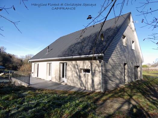 Maison à vendre 270 000 € 7 pièces 3 chambres 183 m² 2 380 m² de terrain Saint-Bonnet-près-Orcival 63210