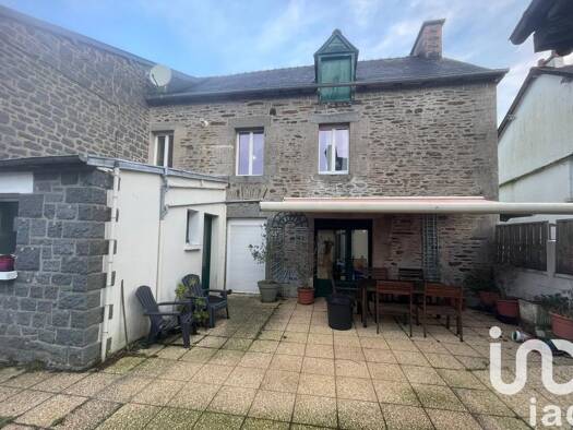 Immeuble à vendre 195 000 € 211 m² Plesder 35720