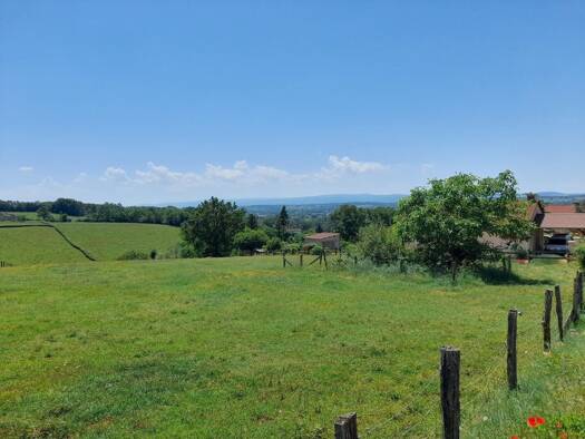 Terrain constructible à vendre 69 000 € 3 990 m² de terrain Marcigny 71110