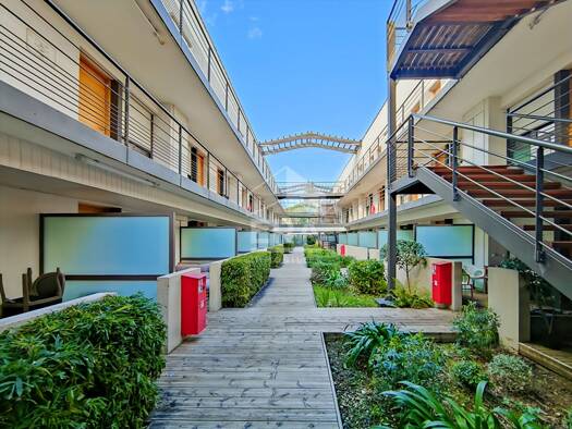 Appartement à vendre 114 500 € 1 pièce 22 m² RDC/3 Campagne Ouest-Zone Industrielle-Rastel-Ponteils Éguilles 13510