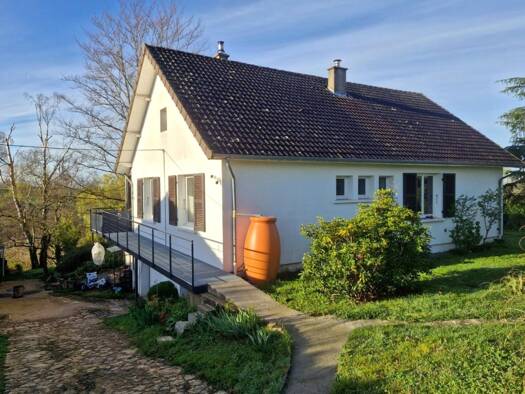 Villa à vendre 239 000 € 5 pièces 3 chambres 128 m² 3 107 m² de terrain Marcigny 71110