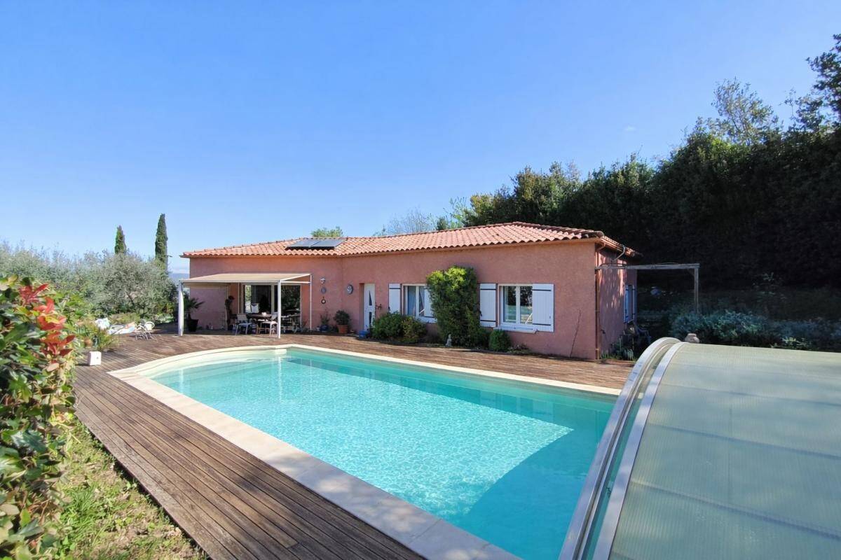 Maison à vendre, 132m², SAINT JEAN DE MARUEJOLS ET AVEJAN