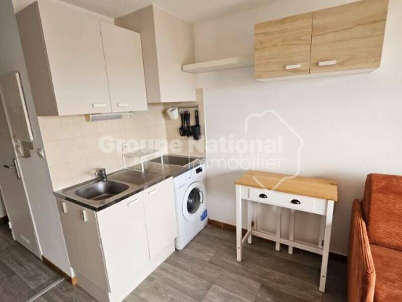 Maison à louer, 20m², SAUSSET LES PINS