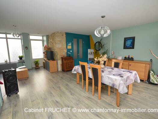 Maison à vendre 169 500 € 4 pièces 3 chambres 98 m² 167 m² de terrain Chantonnay 85110