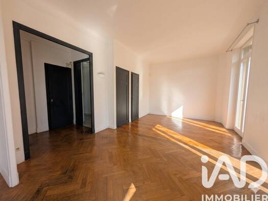 Appartement à vendre 499 000 € 4 pièces 2 chambres 100 m² Étage 5/7 Saint Giniez Marseille 8ème arrondissement 13008