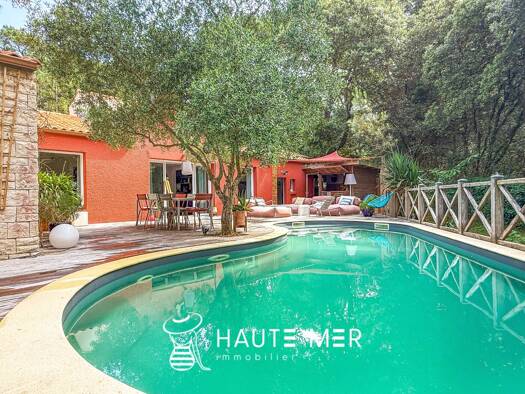 Maison de plain-pied à vendre 799 900 € 5 pièces 4 chambres 167 m² 900 m² de terrain Les Sables-d'Olonne 85100