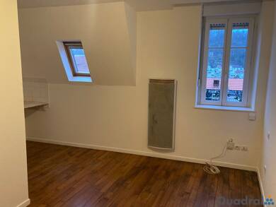 Appartement à louer 337 € 1 pièce 17 m² Dernier étage, Étage 3/3 Beauregard-Boufflers-Buthégnemont Nancy 54000