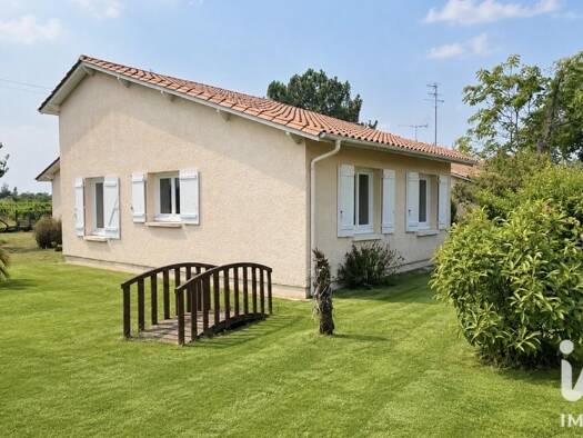 Maison de plain-pied à vendre 195 000 € 5 pièces 4 chambres 120 m² 700 m² de terrain Blaye 33390